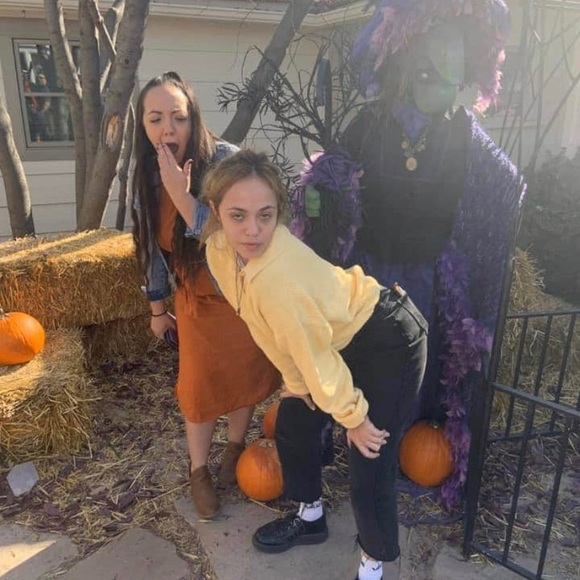 Meet your Posher, Celeste - Picture 1 of 1